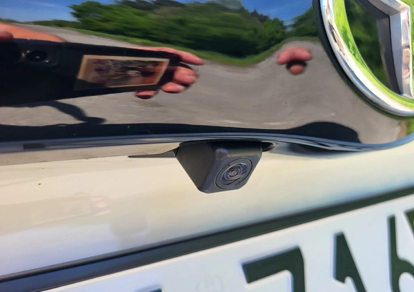Toyota Yaris cena 59900 przebieg: 99000, rok produkcji 2020 z Radom małe 232